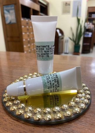 HIDRATANTE LABIAL COM ÁCIDO HIALURÔNICO E VITAMINA E 15g